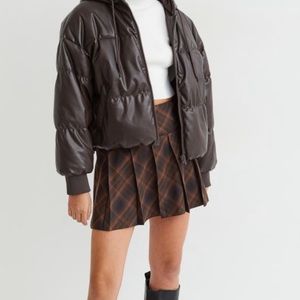 H&M Brown Plaid Pleated Skirt